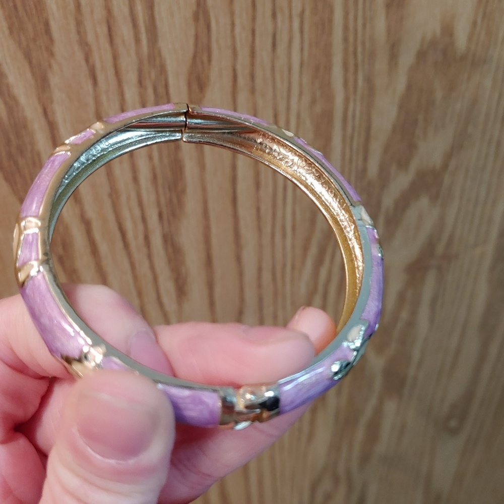 Metal Turtle Bracelet - Picture 4 of 6